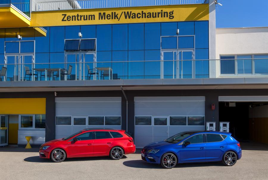  Seat Leon ST Cupra 300 2017 года  (WW) (фото 46 из 49)